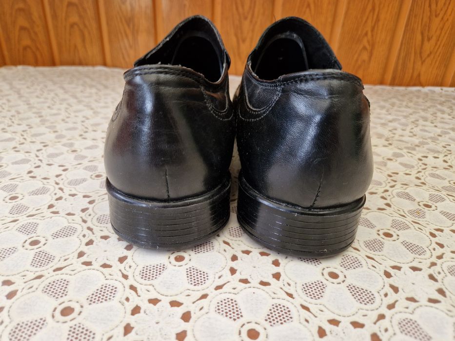 Buty Opttimo Collezione 41 wkładka 27 model 2024 skóra naturalna marko