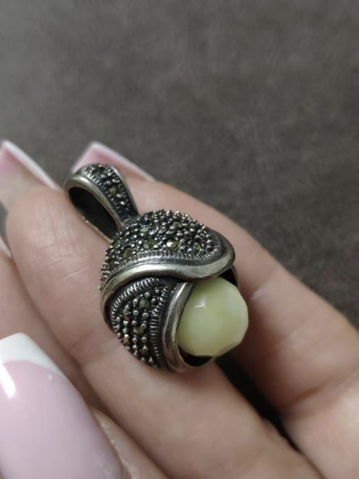 Срібний вишуканий вінтажний кулон з марказитами