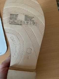 Новые кожаные шлепанцы