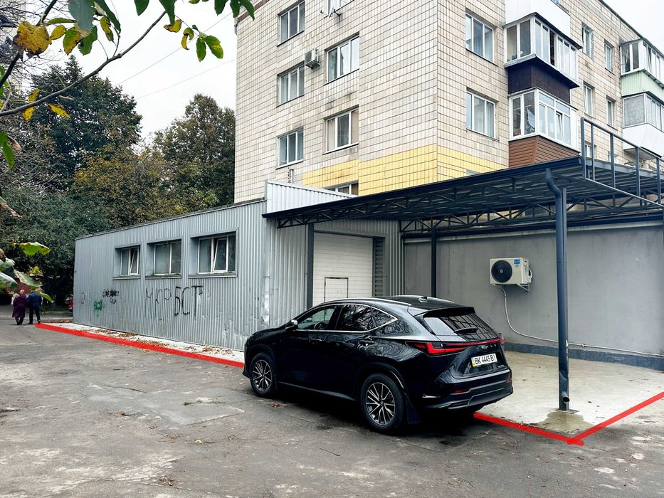 Продаж приміщення на Льонокомбінатівській