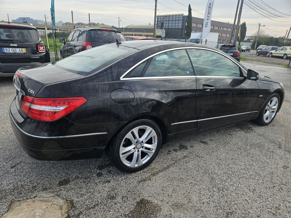 Mercedes-Benz E-250CDI DISTRUIBUIÇÃO TROCADA Financiamento 120 Meses