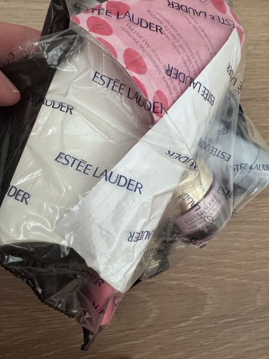 Estee Lauder zestaw kosmetykow kosmetyczka gratis