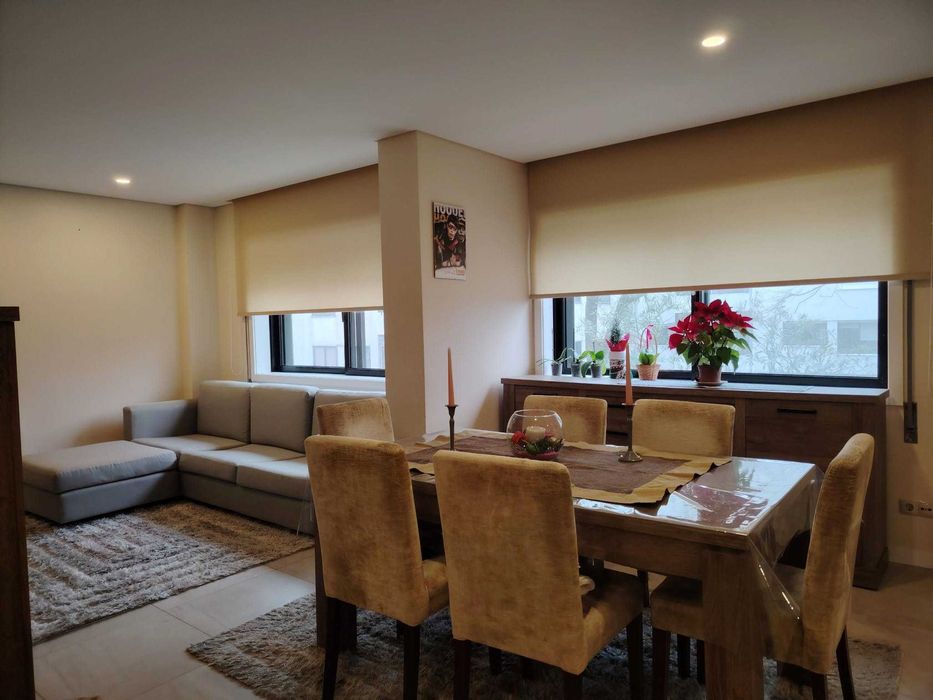 T2 Aldoar Garagem Fechada Renovado