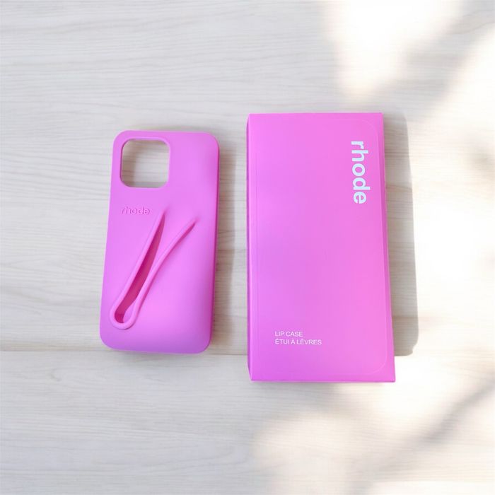 Capa Rhode by Hailey Bieber