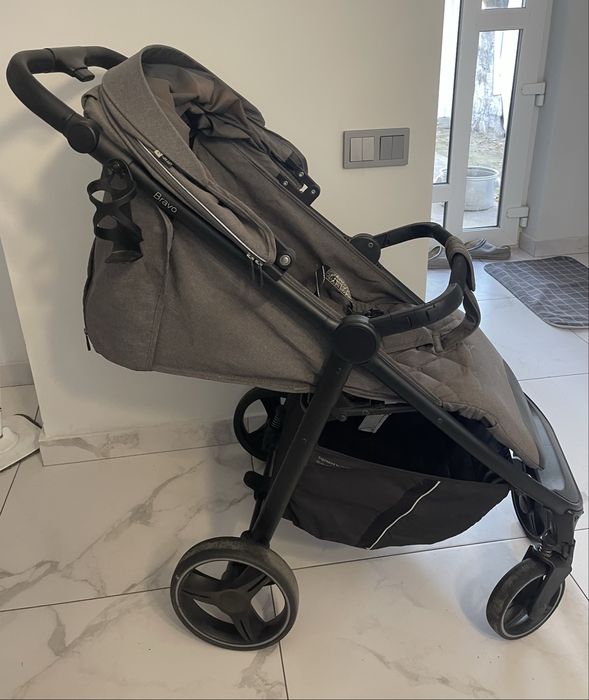 Дитяча коляска Carrello Bravo