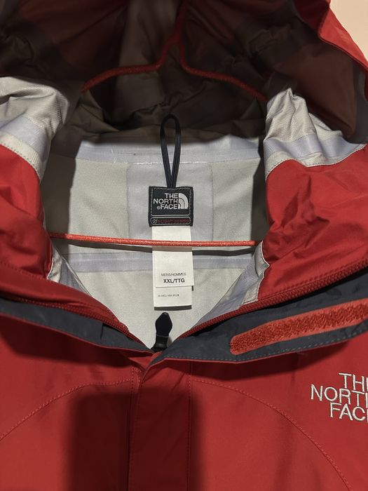 Вітровка The North Face Gore Tex XCR