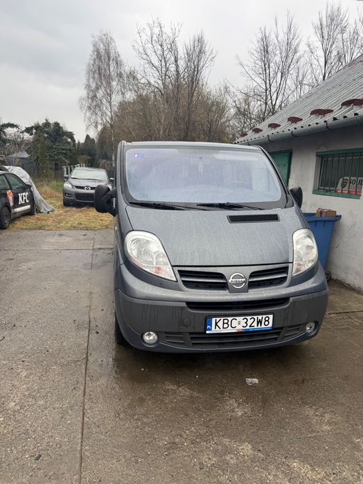 Bus Nissan Primastar 2.0 9 osobowy