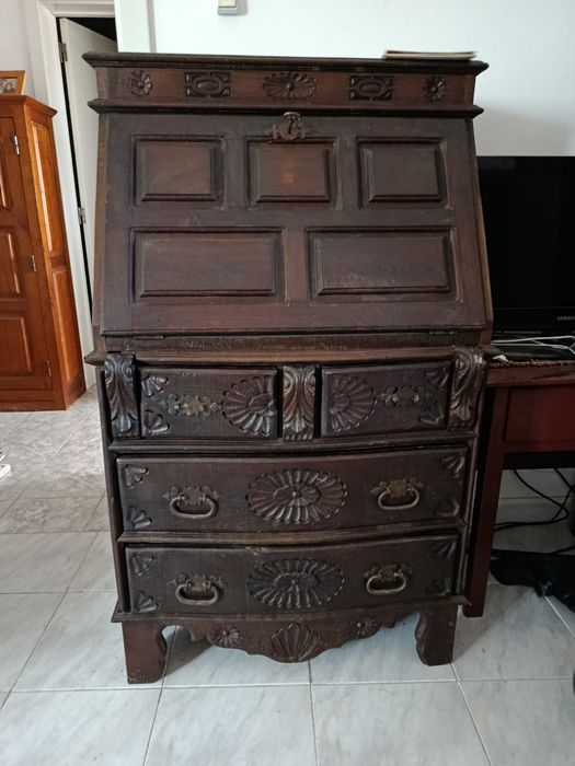 Escrivaninha  antiga