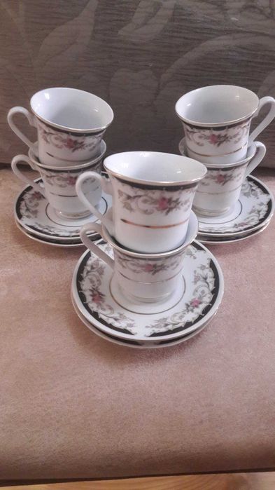 Набор из 6 кофейных чашек с блюдцами