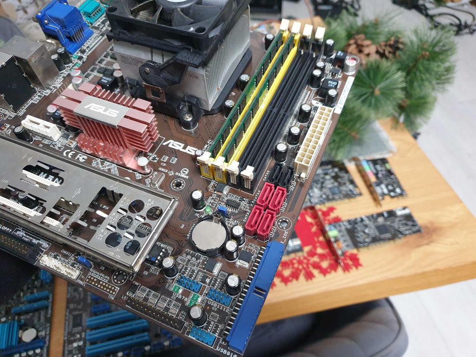 płyta główna Asus M3N78-CM z Procesorem AMD Athlon 64 X2 5200+ 4Gb ram