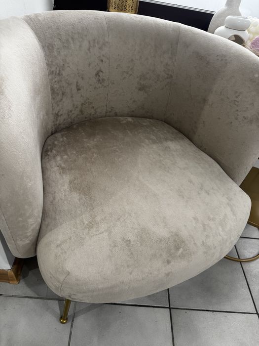 Fotel CLOE  bezowy zamsz złote nóżki