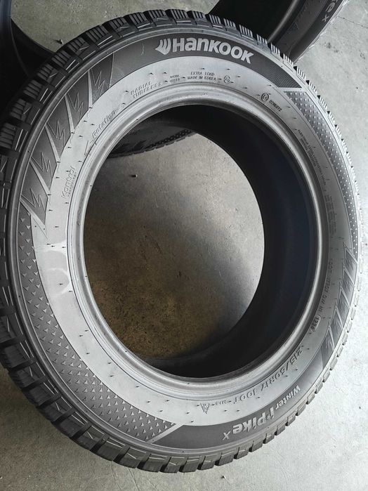R17 215 60 шини зимові Hankook Winter I*pike X гарний стан