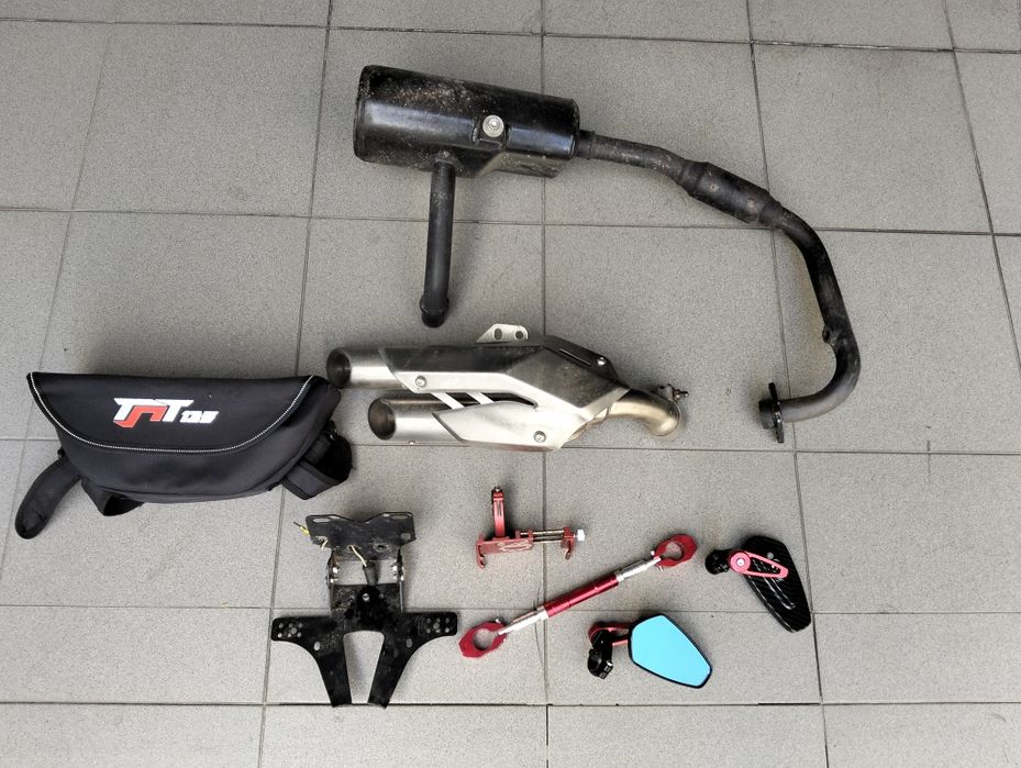 Benelli tnt 125 com extras