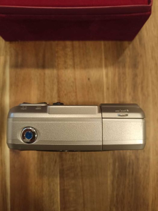 Máquina fotográfica Nexia 3100ixZ MRC