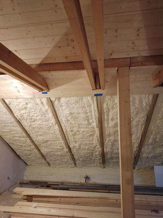 Ocieplenie poddaszy pianą pur