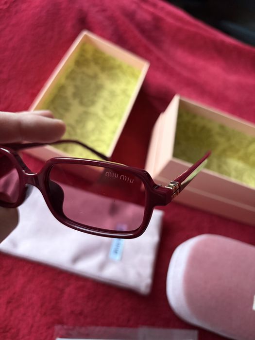 Okulary przeciwsłoneczne Miu Miu