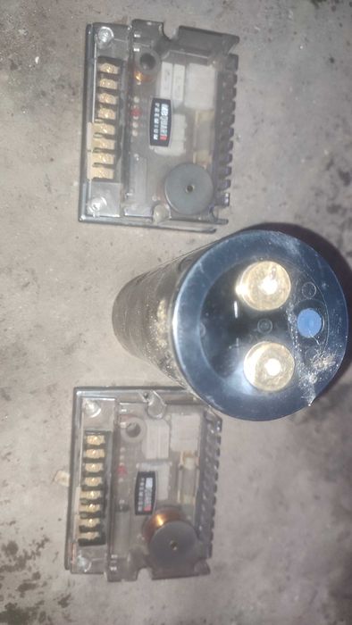 Преобразователь вход 12V виход 220V,на 2000W