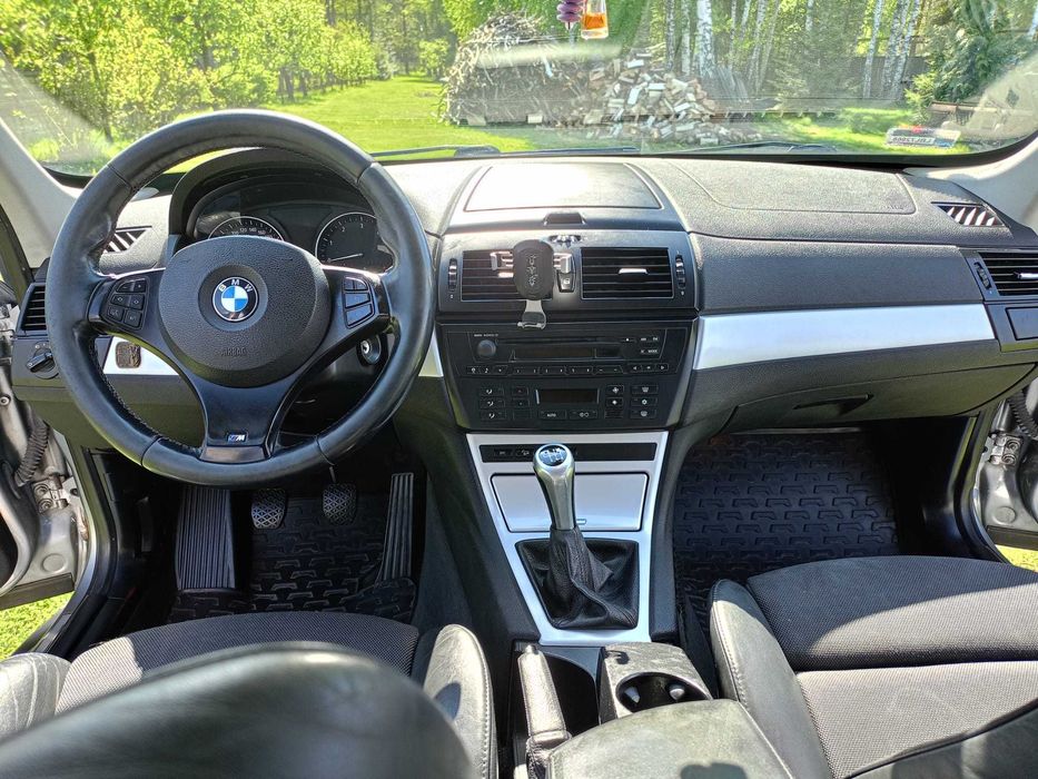 Samochód BMW x3 e83