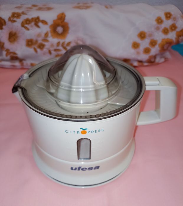 Espremedor de citrinos