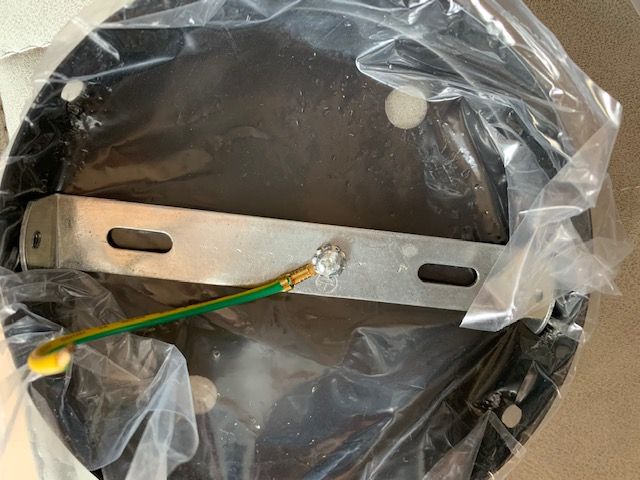 Cabo Elétrico de seda artificial e Rosácea de teto com 2 saidas