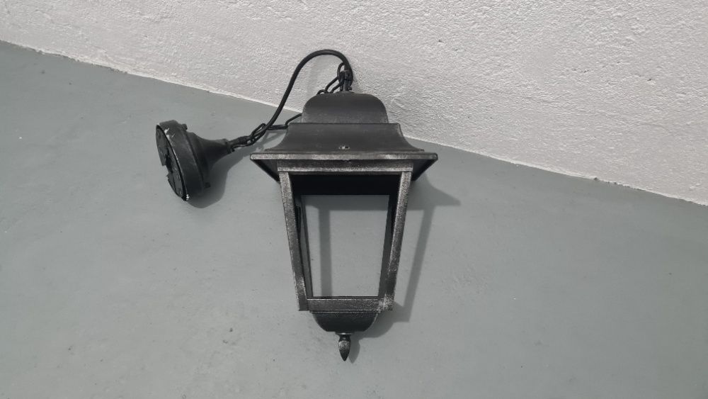 3 Candeeiros metálicos pretos