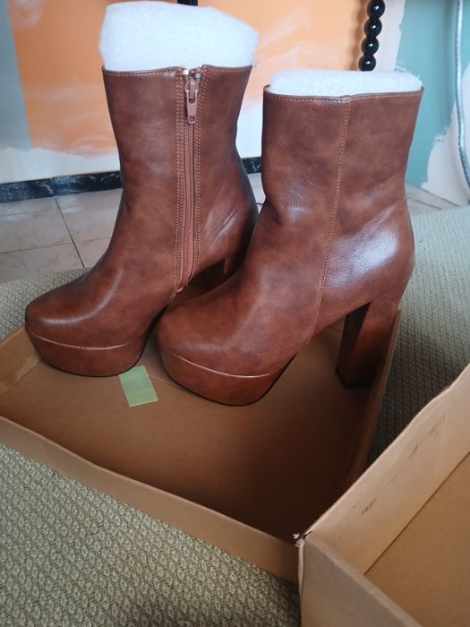 Botas couro mulher