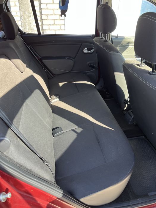 Renault sandero stepway 1.6 бензин