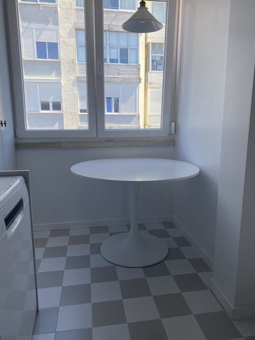 Mesa IKEA docksta