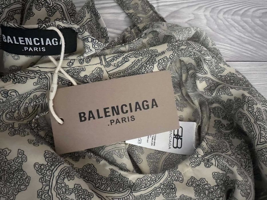 Balenciaga майки, блузки, комбинезоны