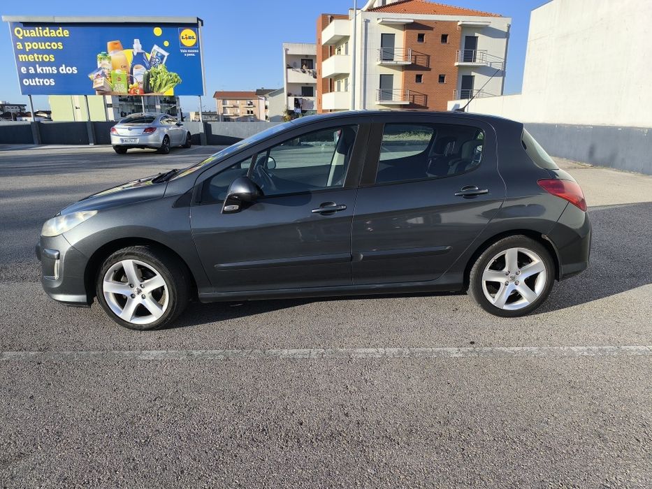 Peugeot 308 1.6hdi fap — photo 2