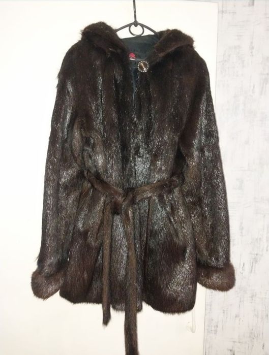 Шуба з натурального хутра нутрія 50-52 розмір