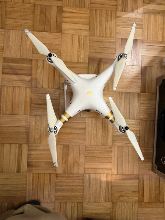 Phantom 3 Professional com Caixa - DRONE447223303295488004