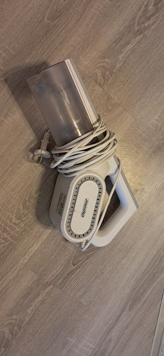 Odkurzacz pionowy przewodowy mesko