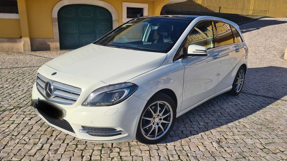 Mercedes- benz B200