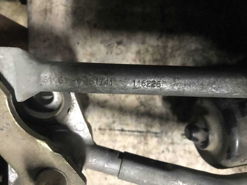 Трапеція склоочисників моторчик BMW E39 БМВ 8259247 6161-8361741