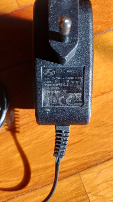 Carregadores AC para telemõveis e outros utensílios