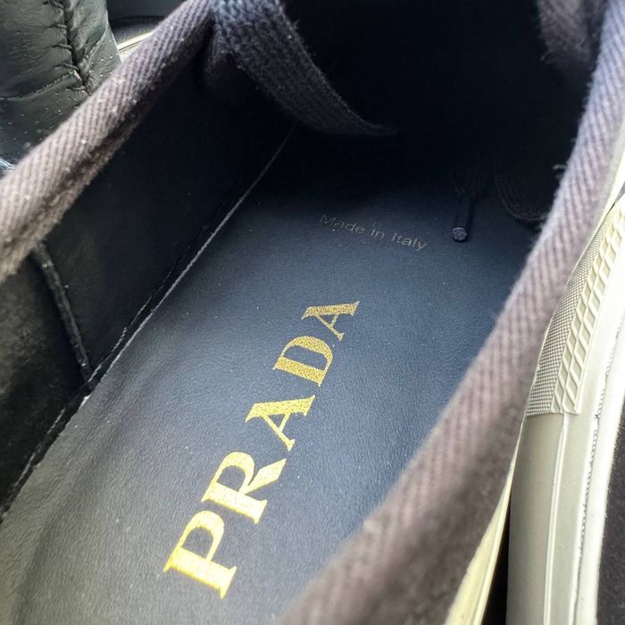 Жіночі кеди на платформі чорні Prada platform black white premium