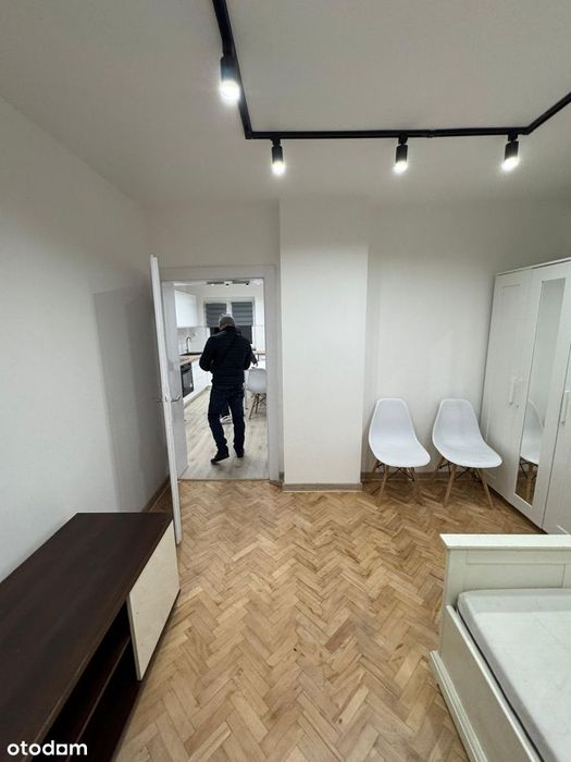 2 pok.(po remoncie) | blisko PKP i Centrum Przesiadek,.