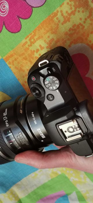 Canon M50 беззеркалка з маленьким пробігом Сanon eos m50 як 6300 R50