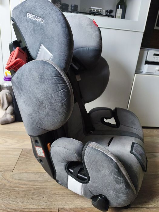 Fotelik samochodowy Recaro od 15 do 36kg