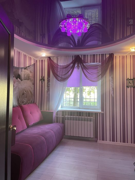 Здам подобово 2к квартиру на Кресі. СВІТЛО НЕ ВИМИКАЮТЬ!