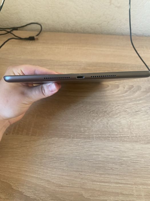 Apple IPad 9 64gb