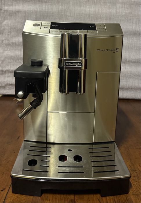 Кавомашина delonghi primadonna s