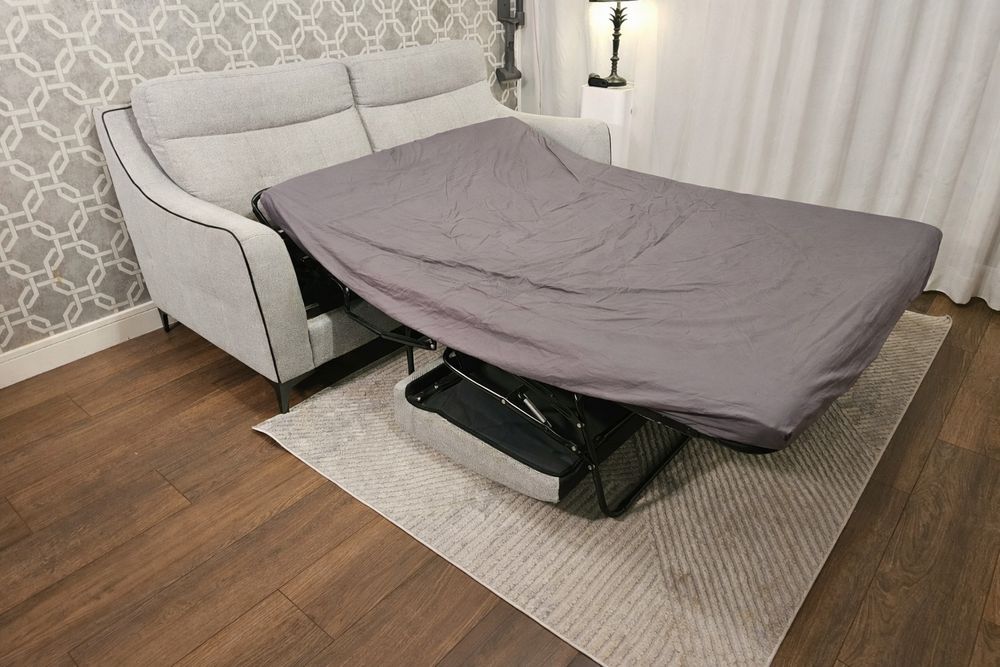 Kanapa rozkładana mechanizm włoski.