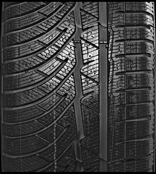 Opony 235/50 R-17 100V MICHELIN PILOT ALPIN 4 PA4 - nowe