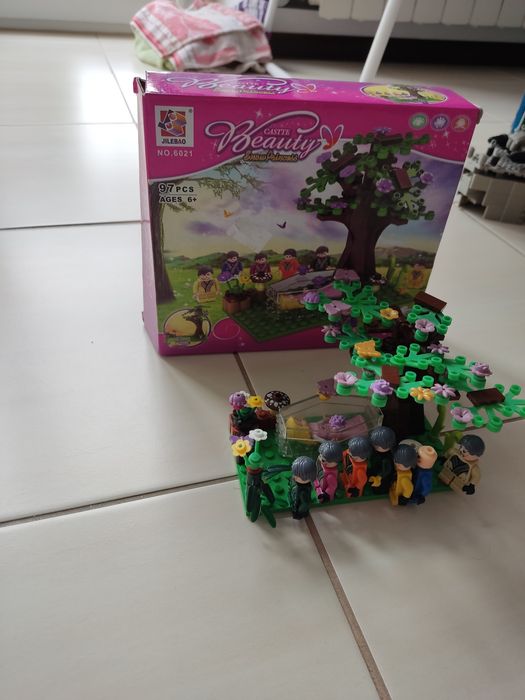 LEGO królewna Śnieżka i 7 krasnoludków