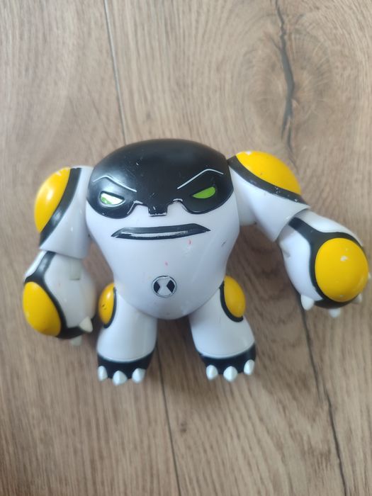 Figurka Ben 10 - 10 cm