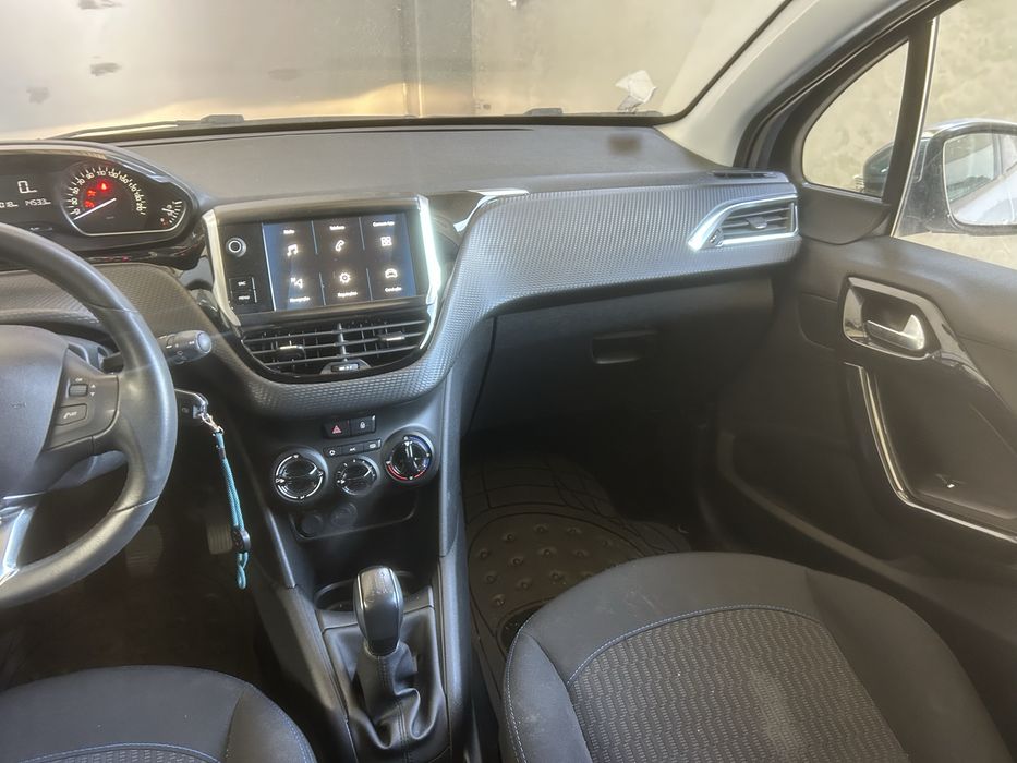 Peugeot 208 1.2 puretech Signature  de 2019