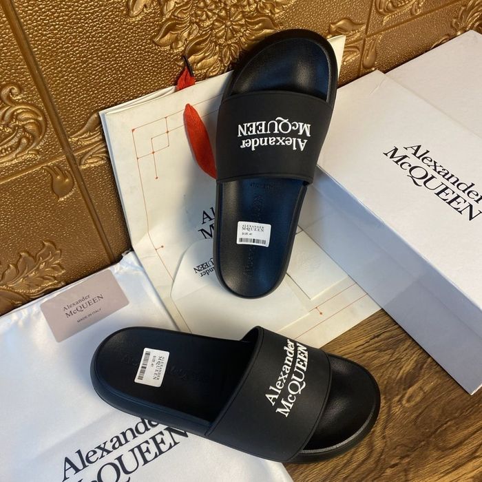 Шлёпанцы Alexander McQueen