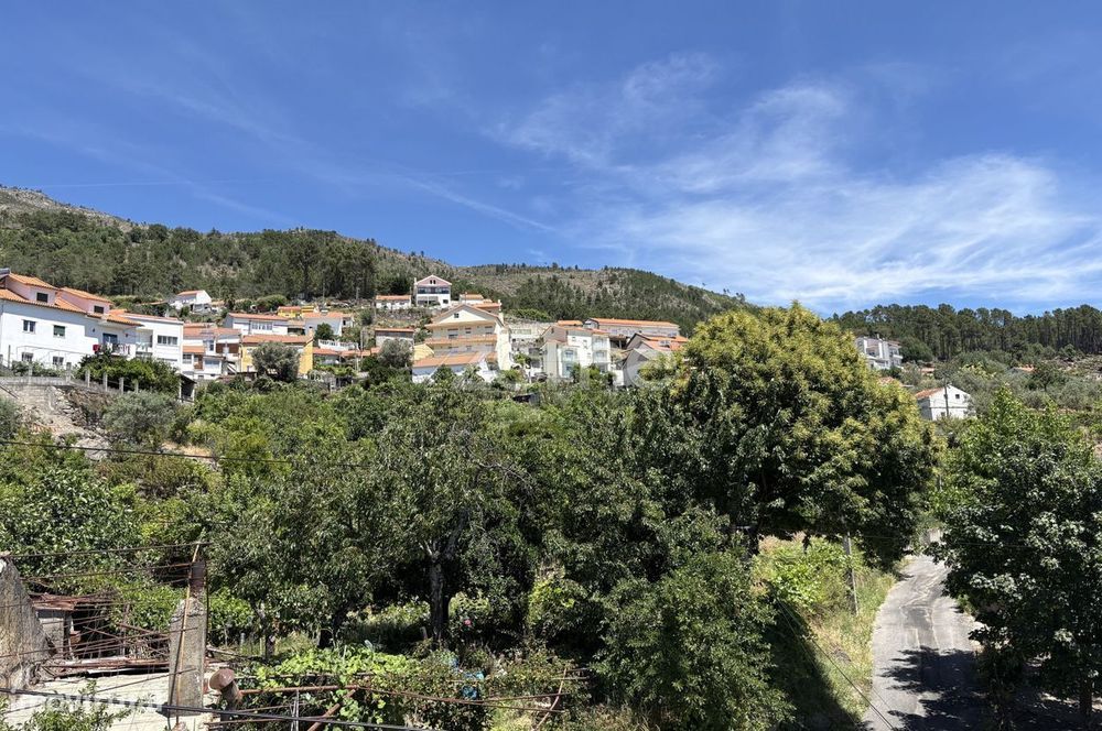 Moradia T3 + 5 para venda - Covilhã